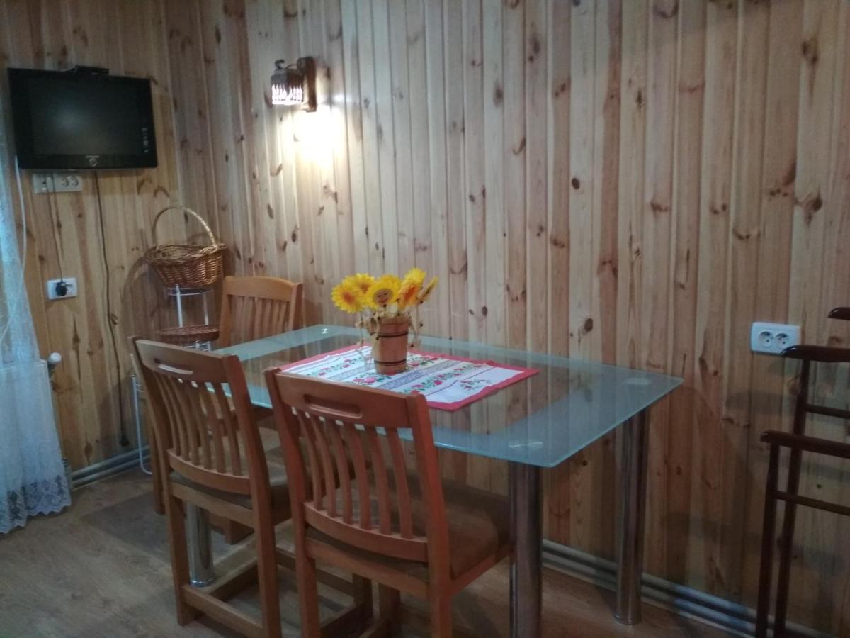 Eко Апартаменты-Студио Біля Кафедрального Костелу Kamianets-Podilskyi Ngoại thất bức ảnh